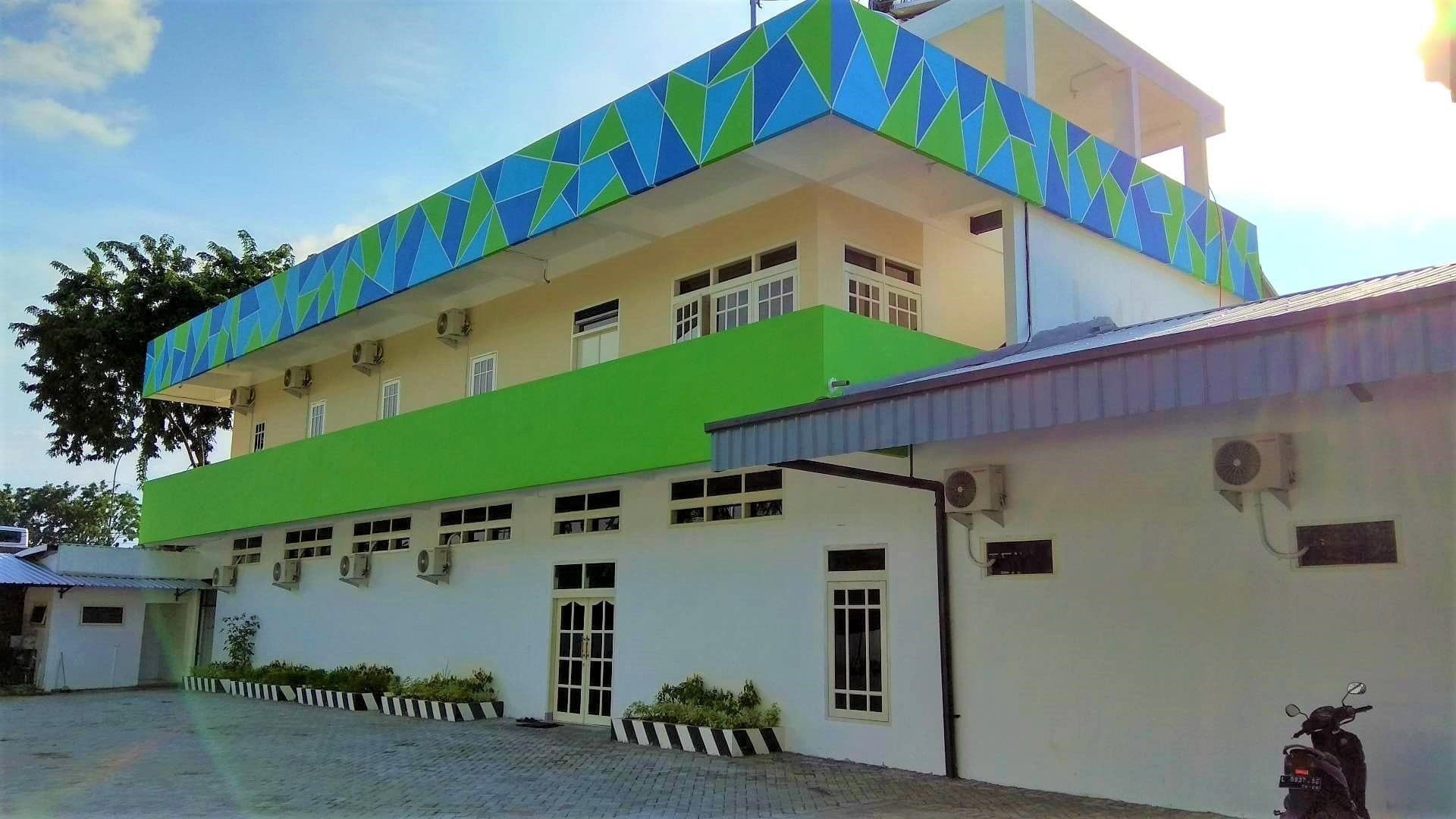Kokonut Guesthouse Surabaya Buitenkant foto